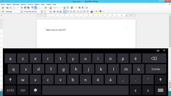 Pas pratique d'utiliser le clavier virtuel sur un éditeur de texte lorsqu'il prend la moitié de l'écran !